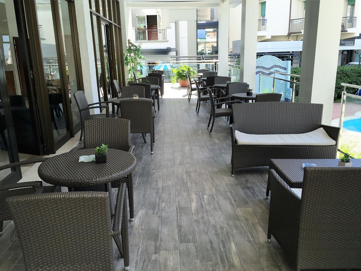 Hotel Excelsior Cattolica Ngoại thất bức ảnh