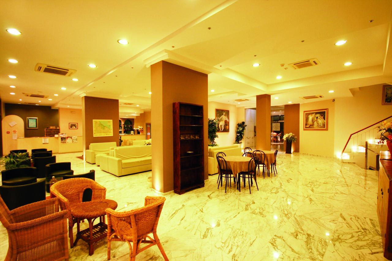 Hotel Excelsior Cattolica Ngoại thất bức ảnh