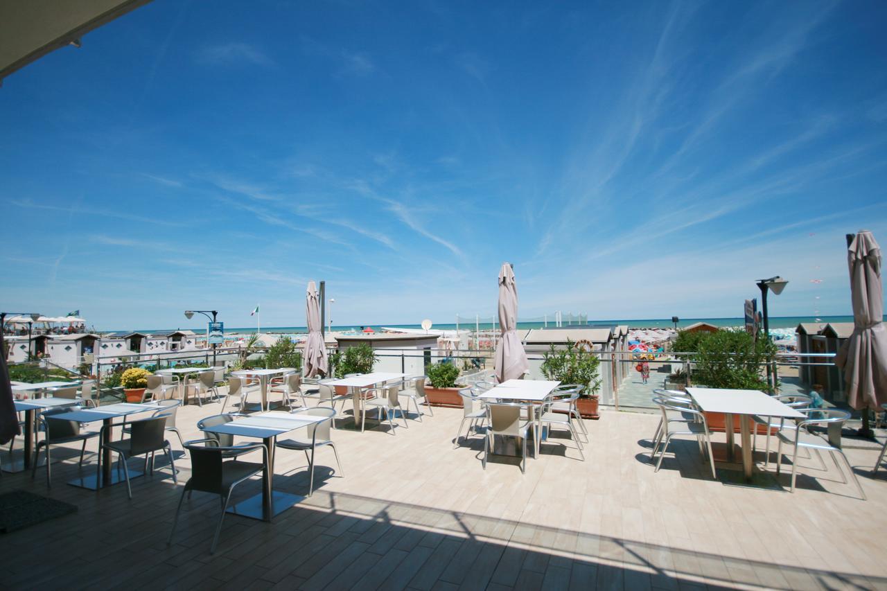Hotel Excelsior Cattolica Ngoại thất bức ảnh