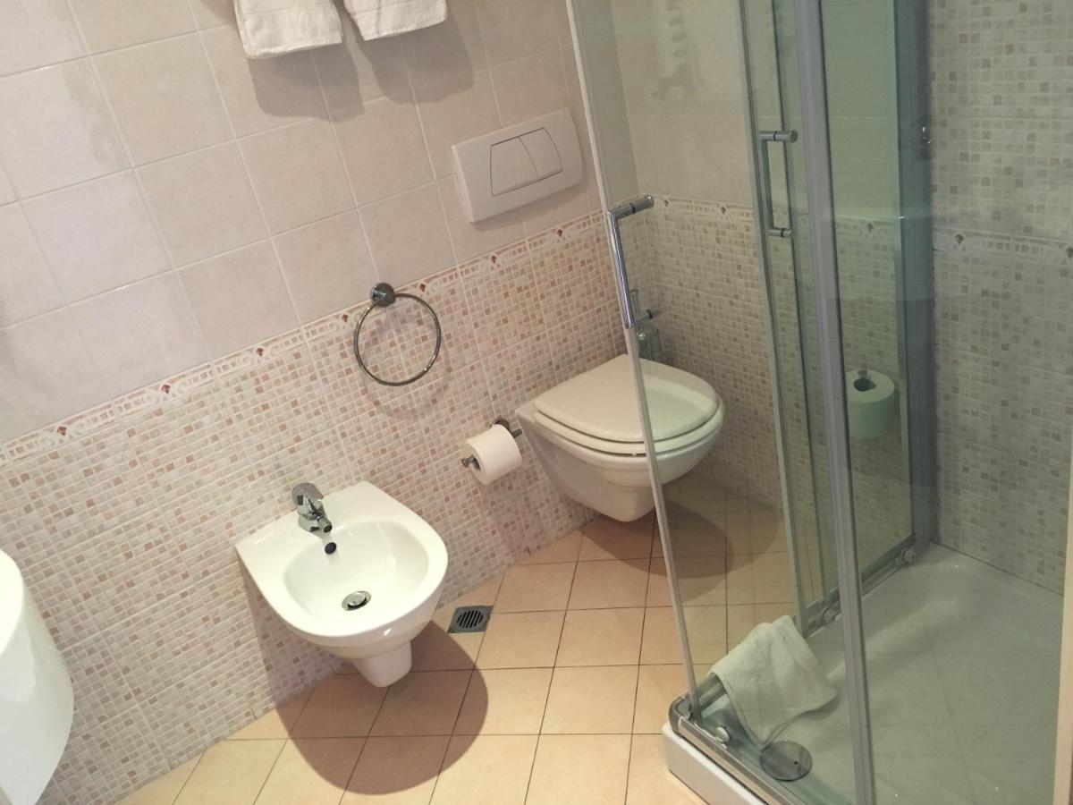 Hotel Excelsior Cattolica Ngoại thất bức ảnh