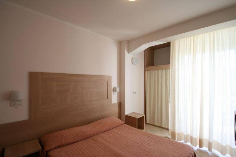 Hotel Excelsior Cattolica Ngoại thất bức ảnh